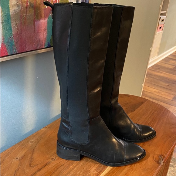 Black Leather Knee-High Boots - Picture 2 of 7